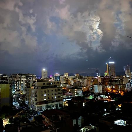 Eq Apartaments Tirana Buitenkant foto