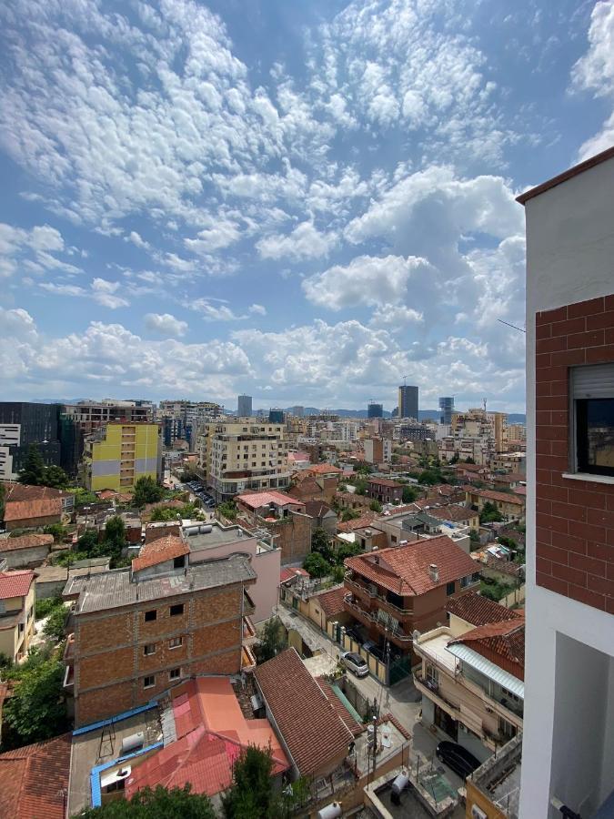 Eq Apartaments Tirana Buitenkant foto